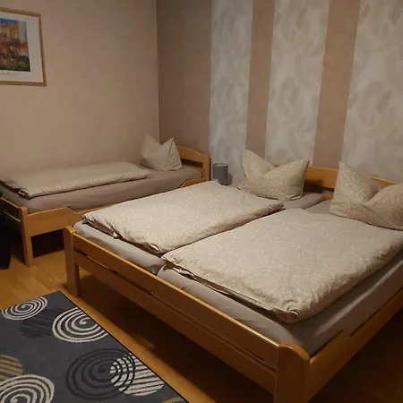 Schmitz Homestay *